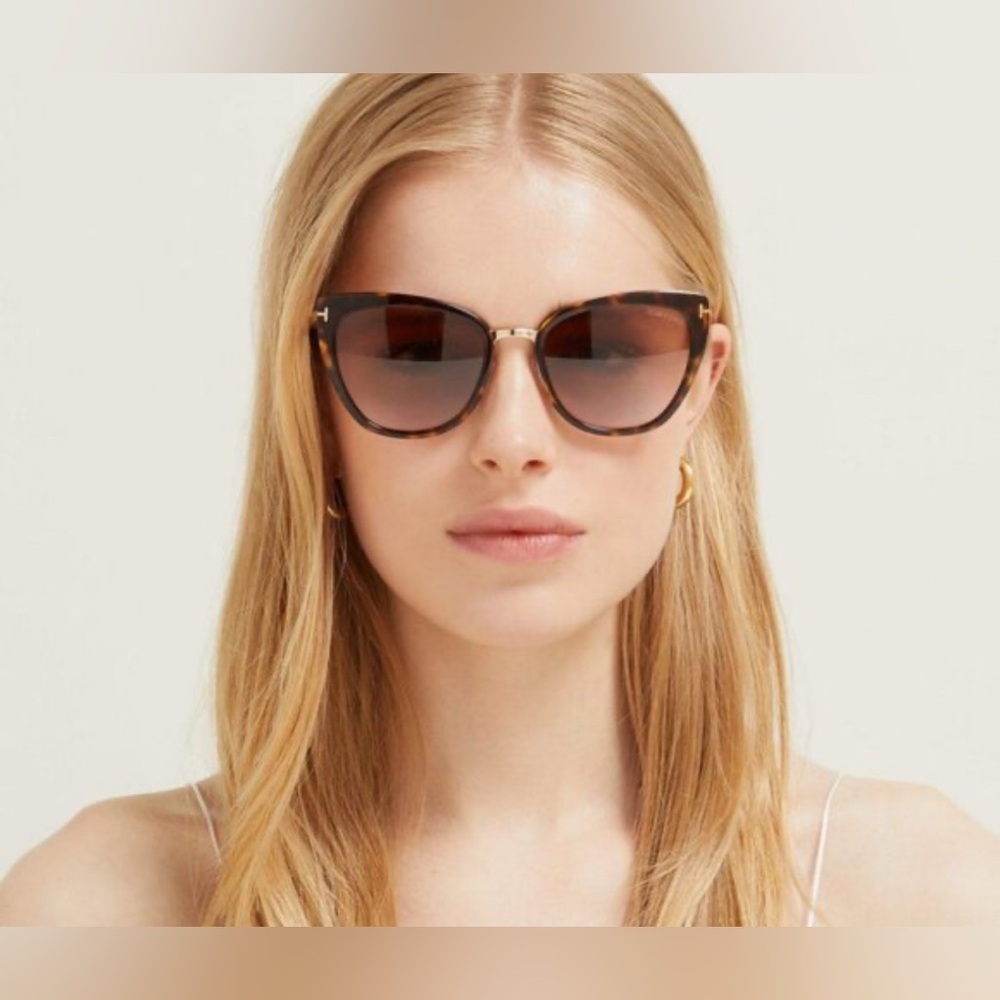 Tom Ford Cat-Eye Gradient Sunglasses